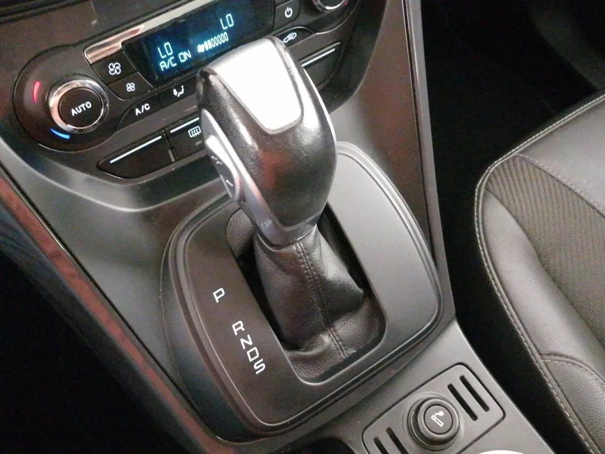 Ford Kuga usata a Roma (12)