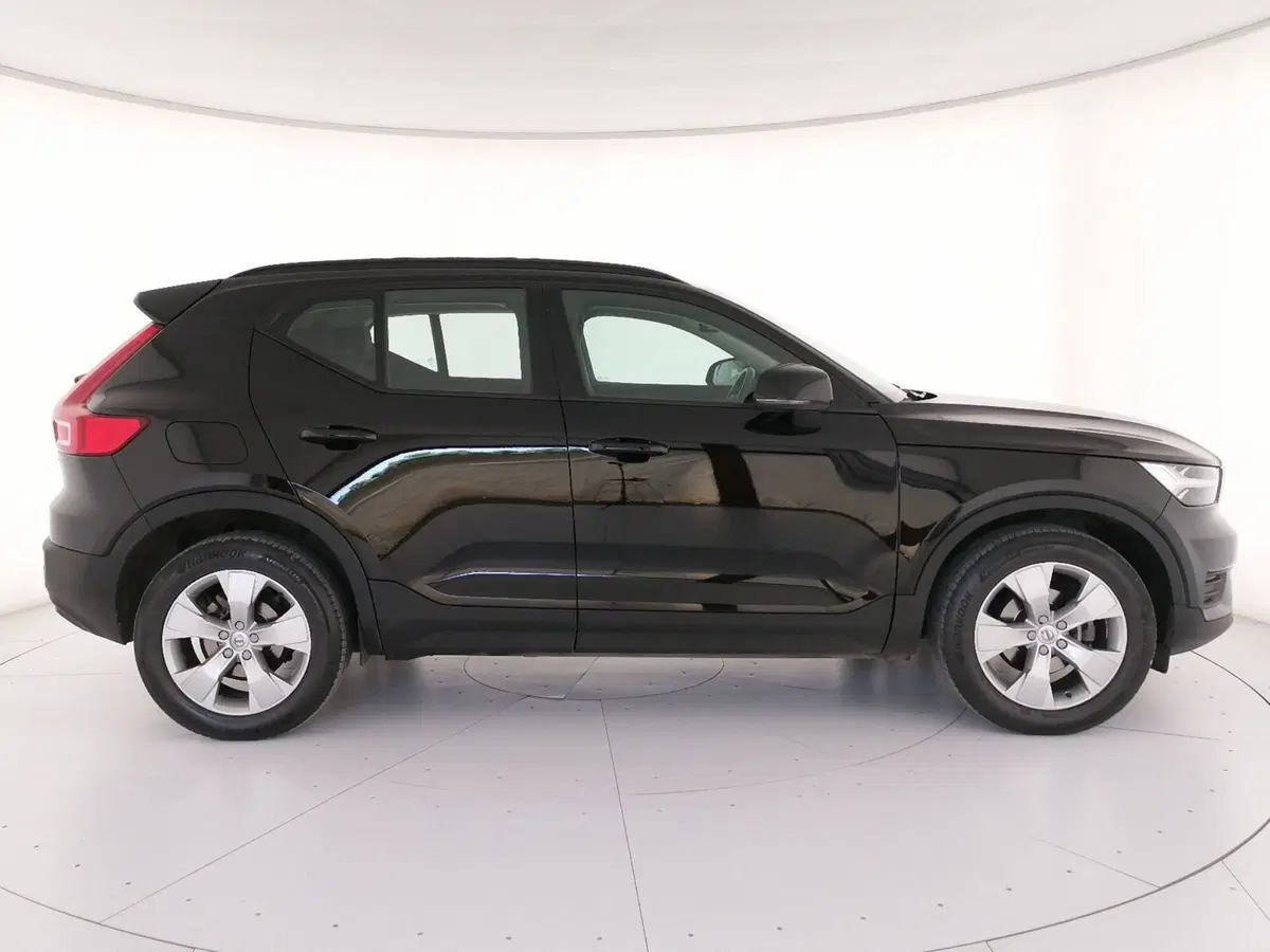 VOLVO Veicoli Commerciali XC40 usata a Roma (3)