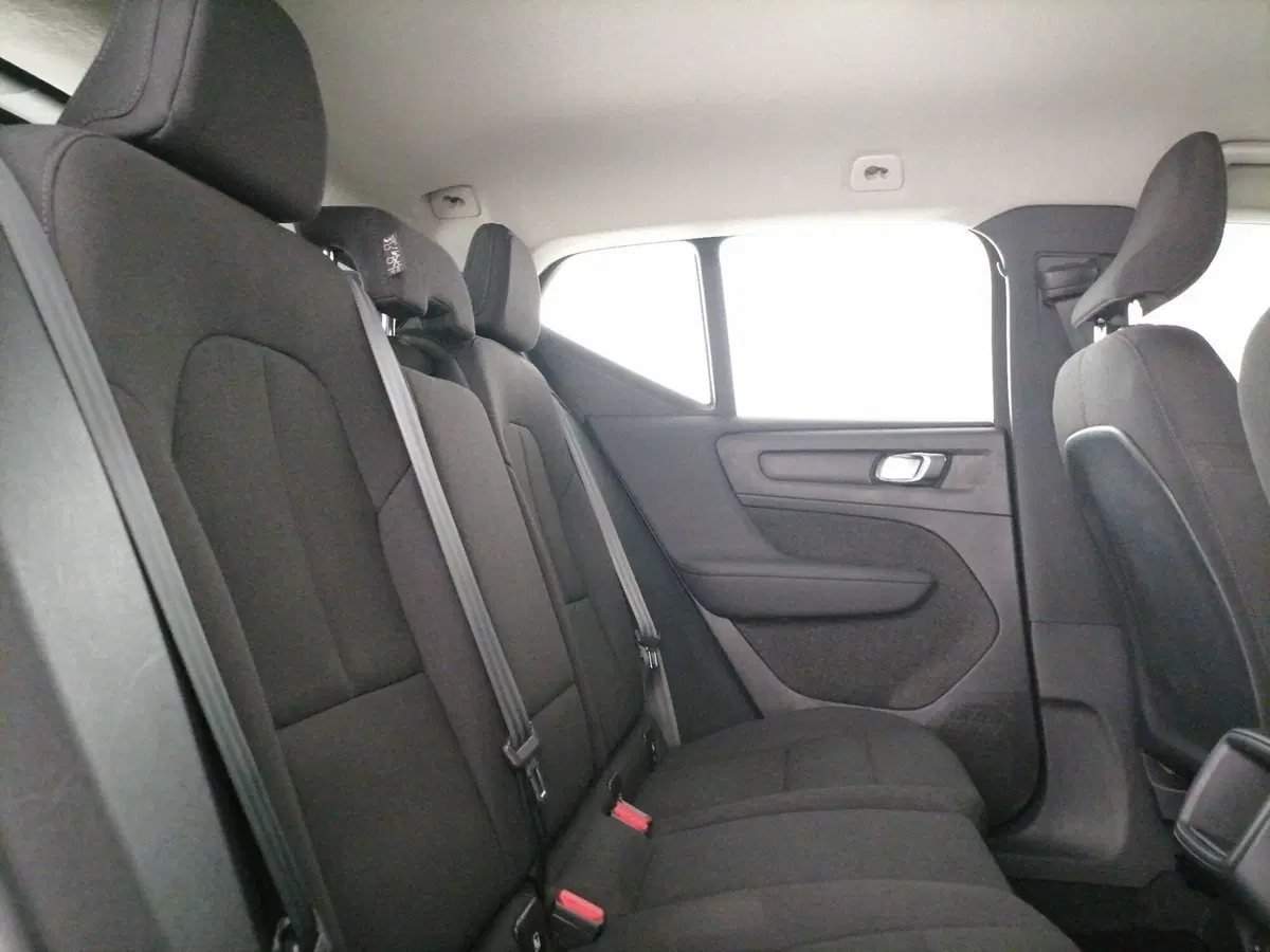 VOLVO Veicoli Commerciali XC40 usata a Roma (8)
