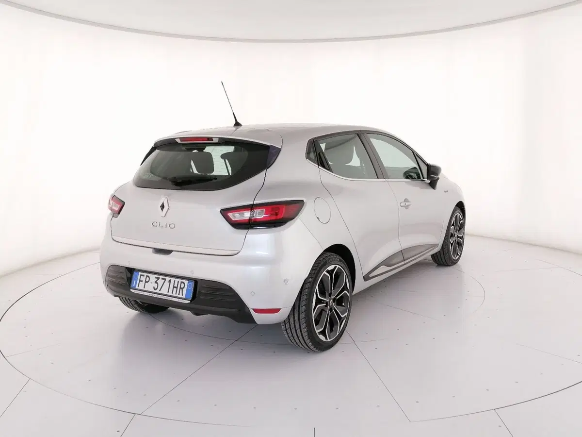 Renault Clio usata a Roma (2)