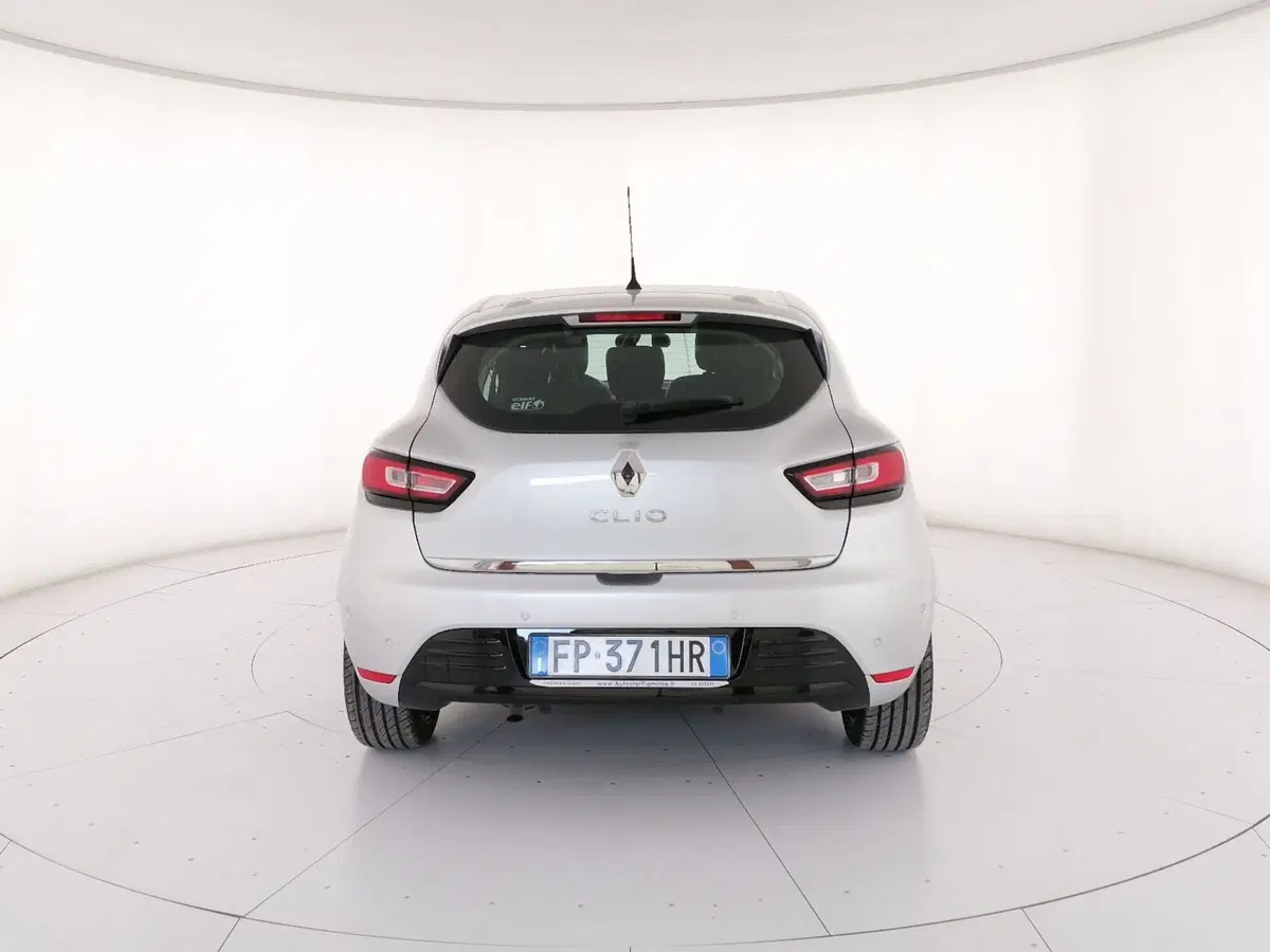 Renault Clio usata a Roma (4)