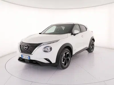 Nissan Juke 1.6 hev N-Connecta del 2023 usata a Roma
