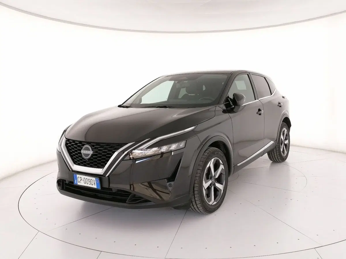 Nissan Qashqai usata a Roma