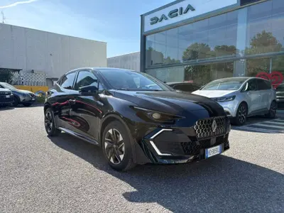 Renault Clio 1.8 full hybrid Techno 160cv auto del 2026 usata a Treviglio