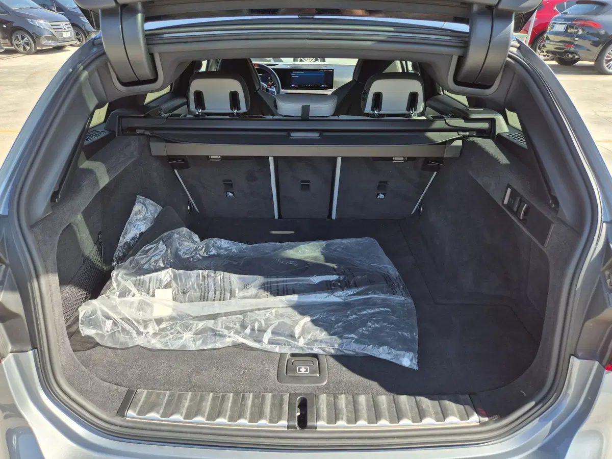 BMW Serie 3 Touring usata  (12)