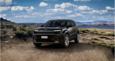 Jeep Avenger full-electric Altitude fwd 156cv auto nuova a Torino