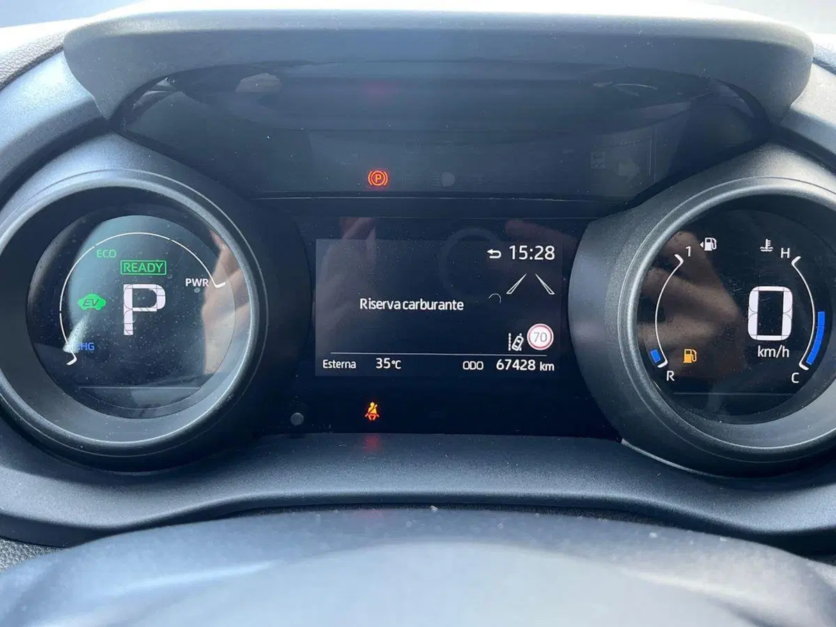 Toyota Yaris Cross usata a Ragusa (9)