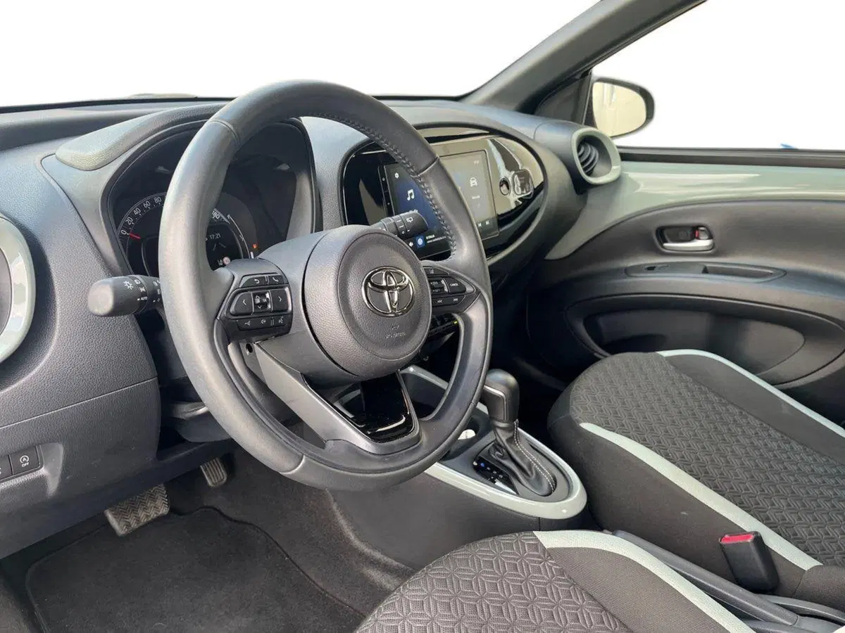 Toyota Aygo X usata a Ragusa (7)