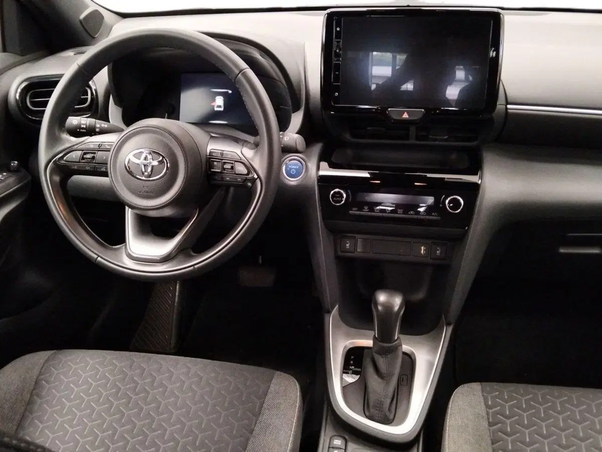 Toyota Yaris Cross usata a Roma (7)