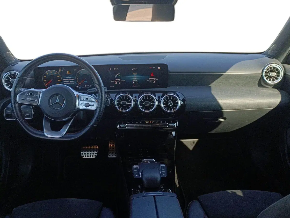 Mercedes-Benz Classe A usata a Bari (9)