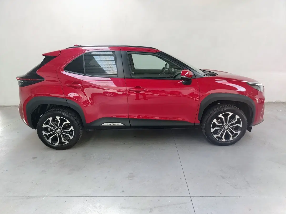Toyota Yaris Cross usata a Rovigo (11)