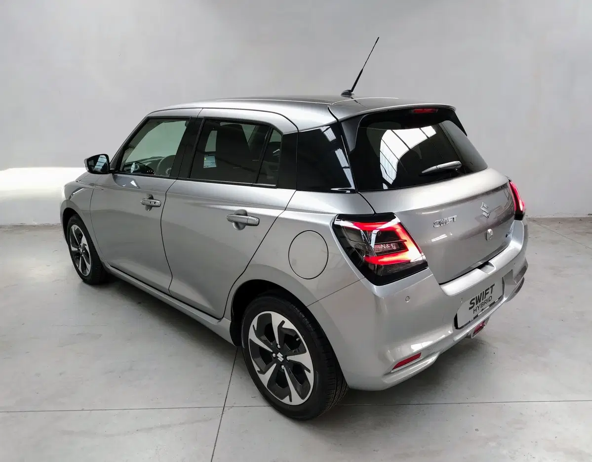 Suzuki Swift nuova a Rovigo (15)