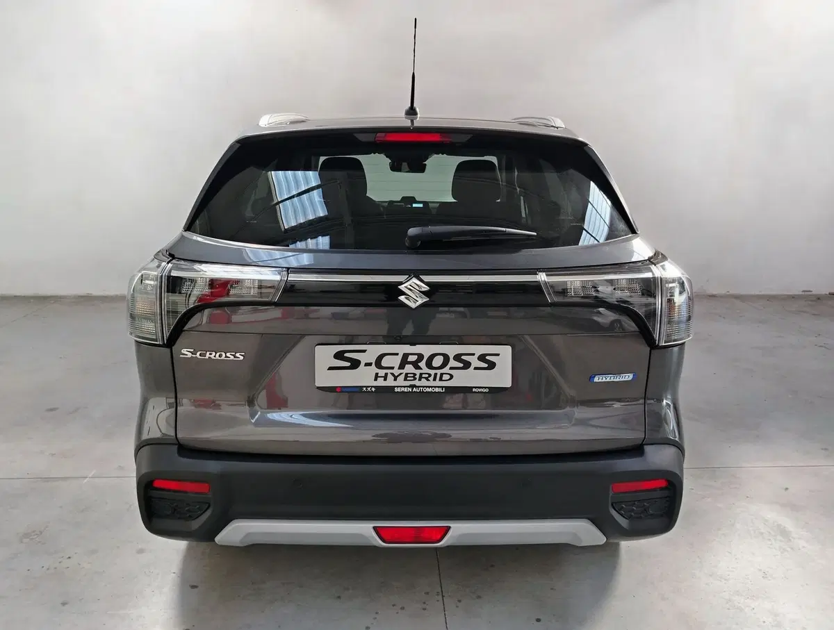 Suzuki S-Cross nuova a Rovigo (15)