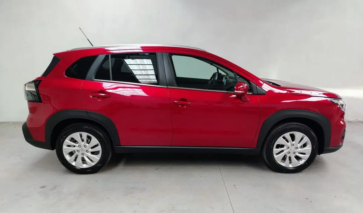 Suzuki S-Cross nuova a Rovigo (12)