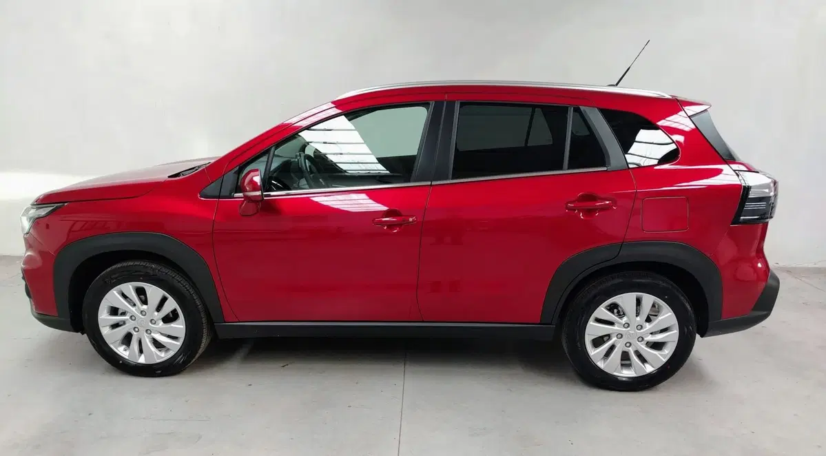 Suzuki S-Cross nuova a Rovigo (5)