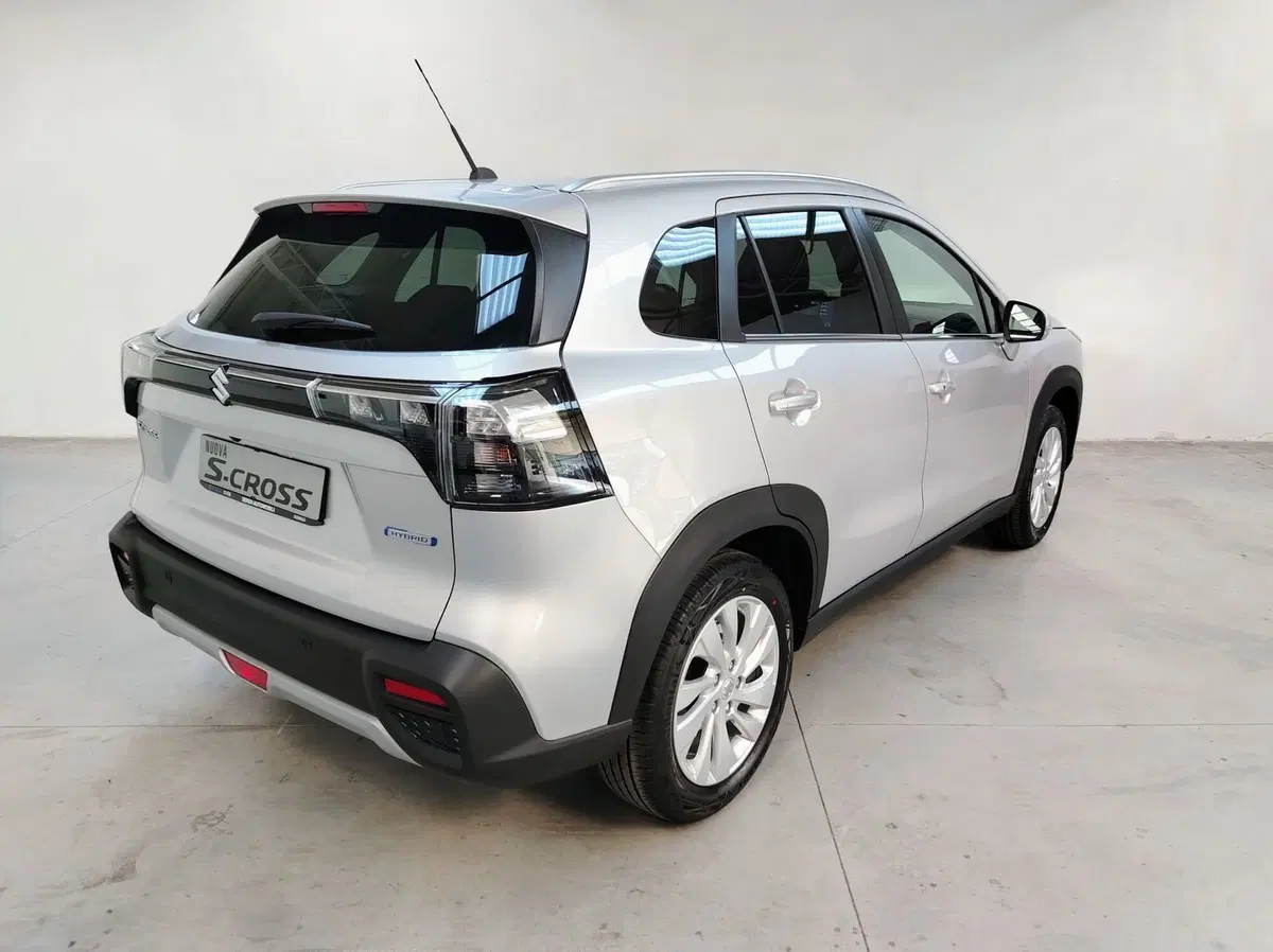 Suzuki S-Cross nuova a Rovigo (13)