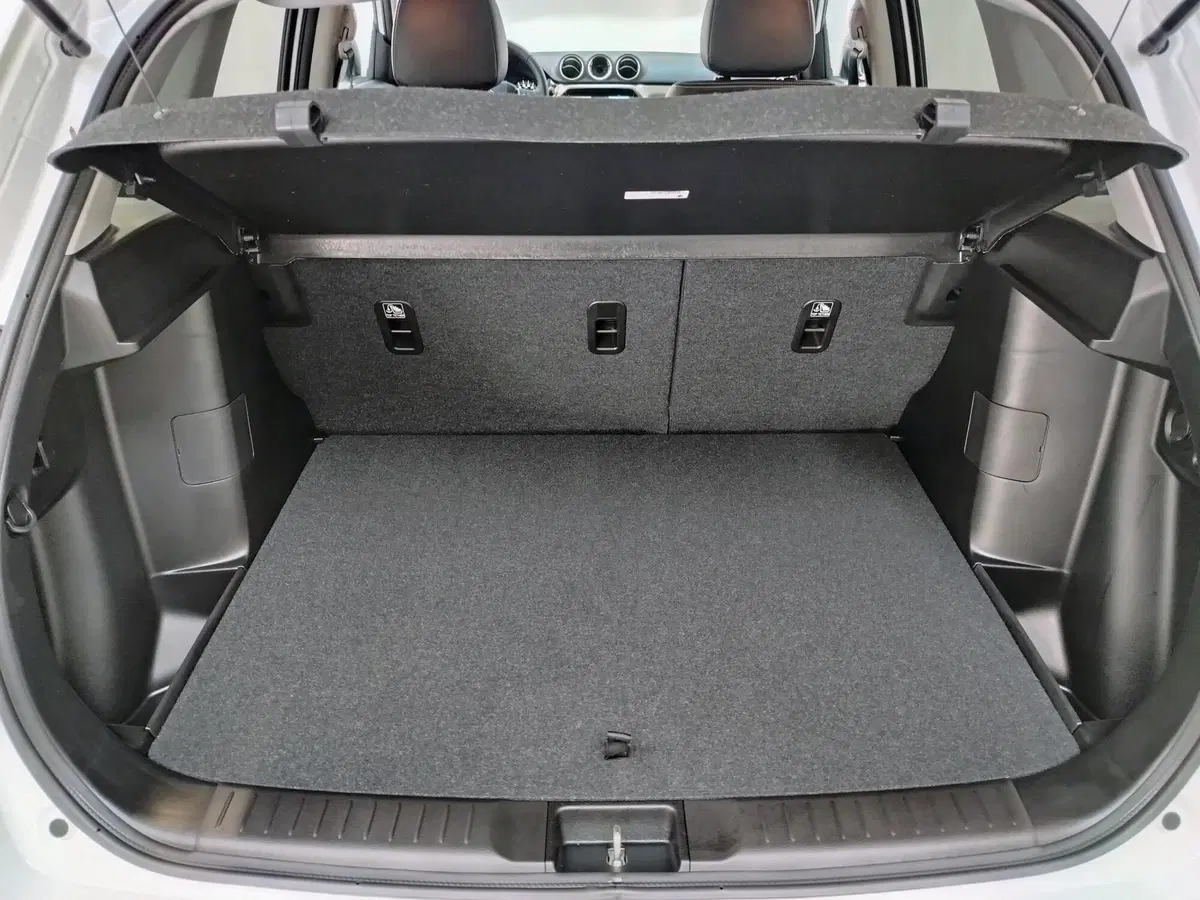 Suzuki Vitara nuova a Rovigo (11)