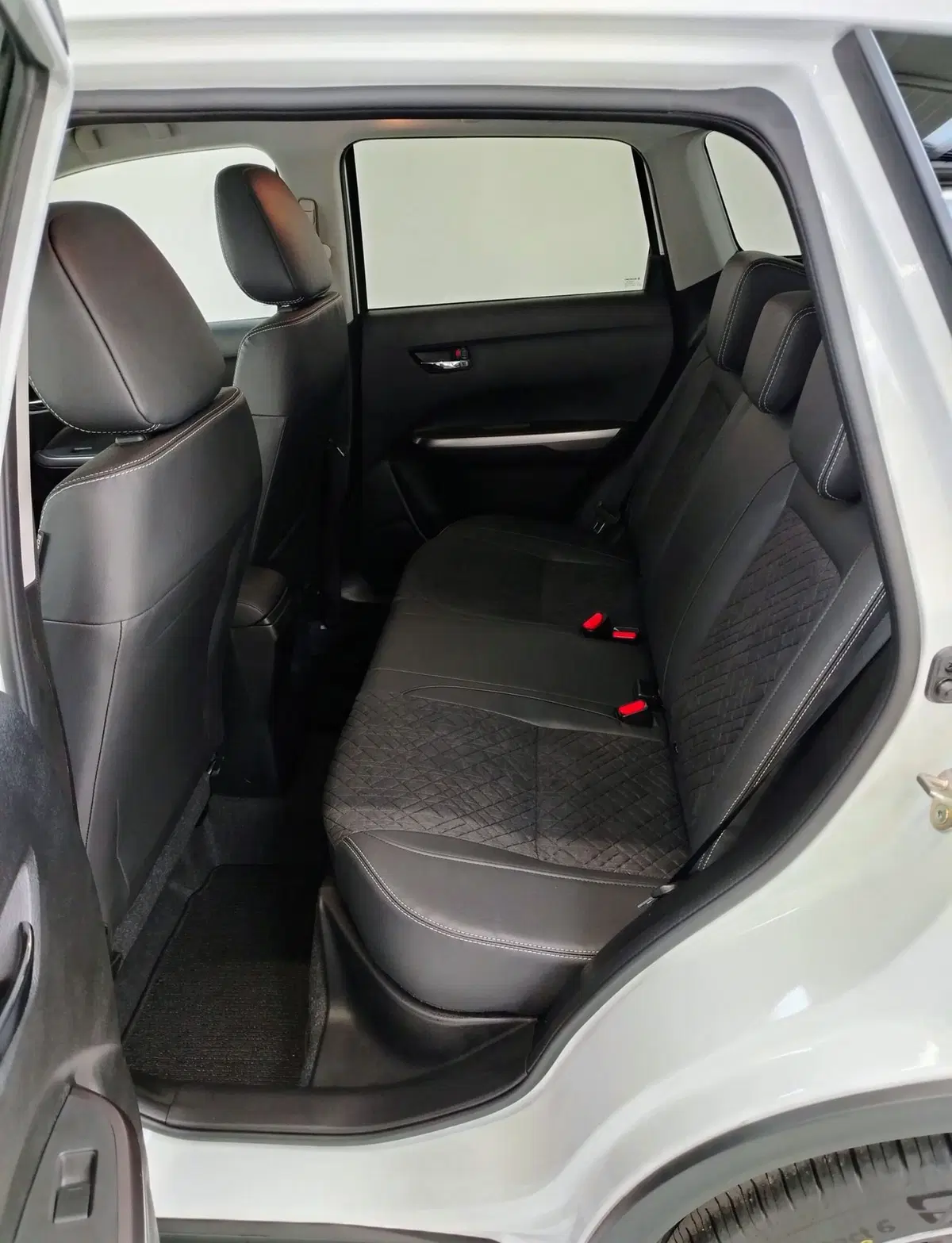 Suzuki Vitara nuova a Rovigo (7)