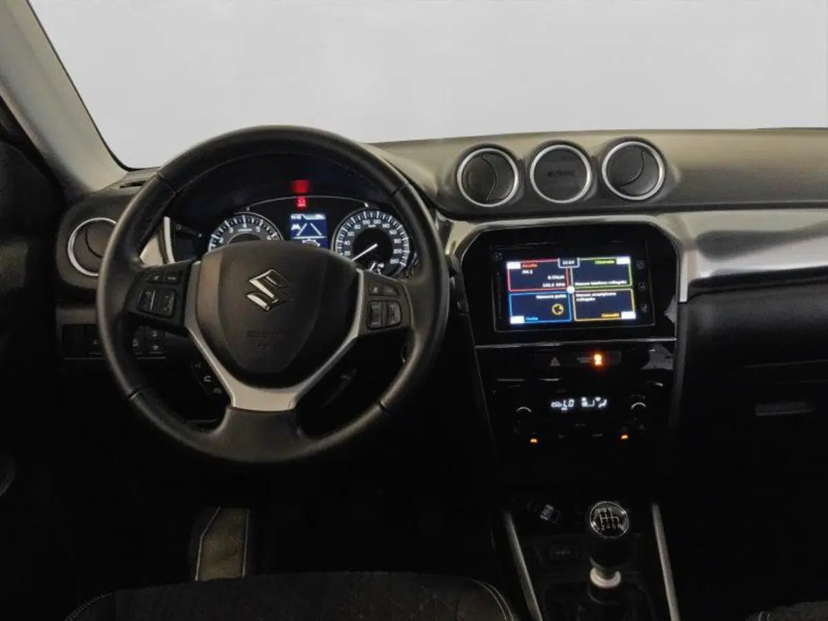 Suzuki Vitara usata a Genova (11)