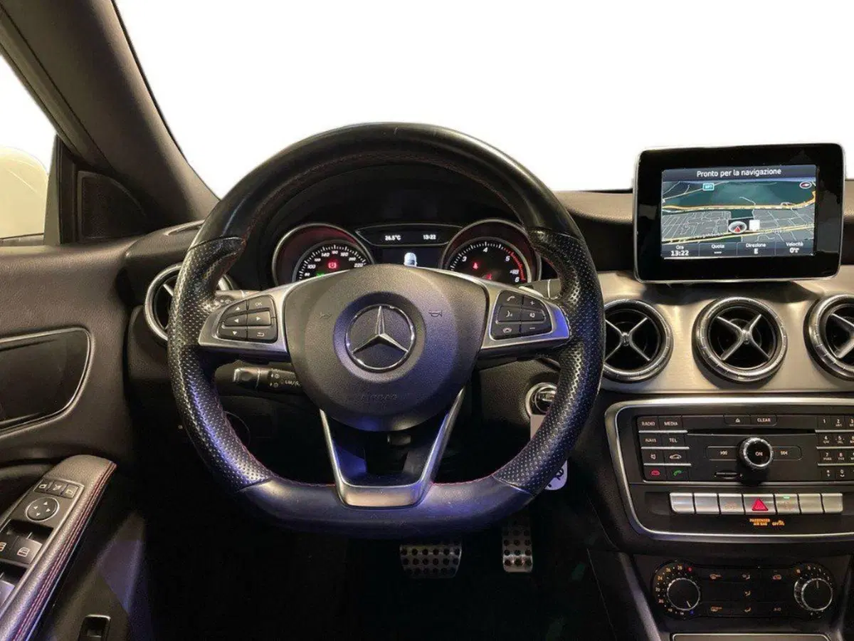 Mercedes-Benz CLA usata a Ancona (11)