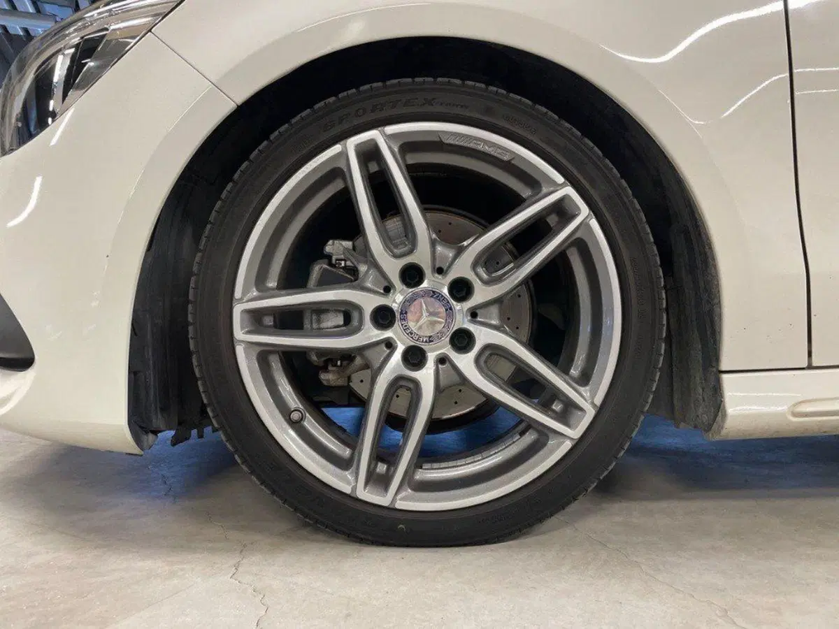 Mercedes-Benz CLA usata a Ancona (8)