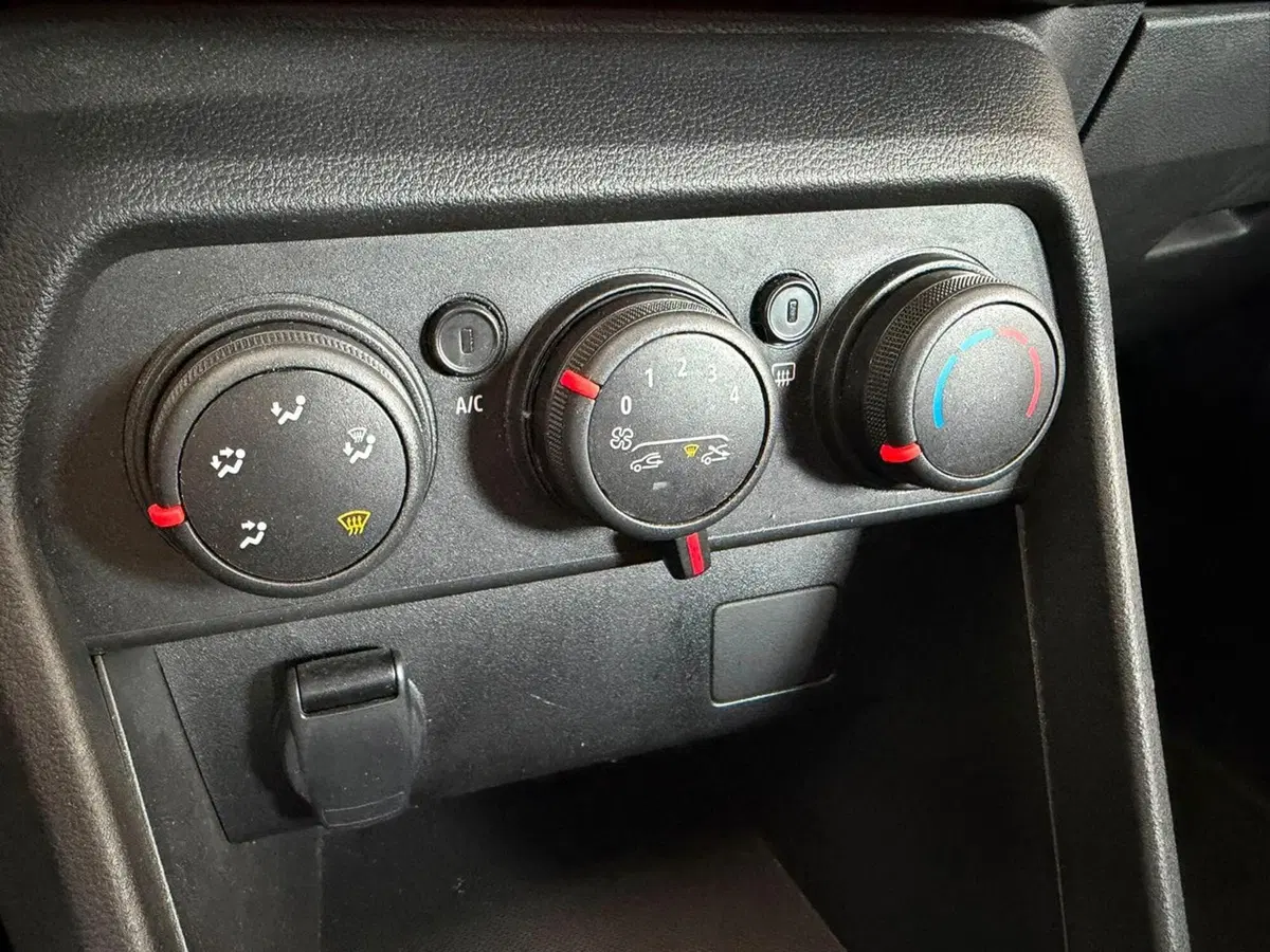 Dacia Sandero usata a Brescia (17)