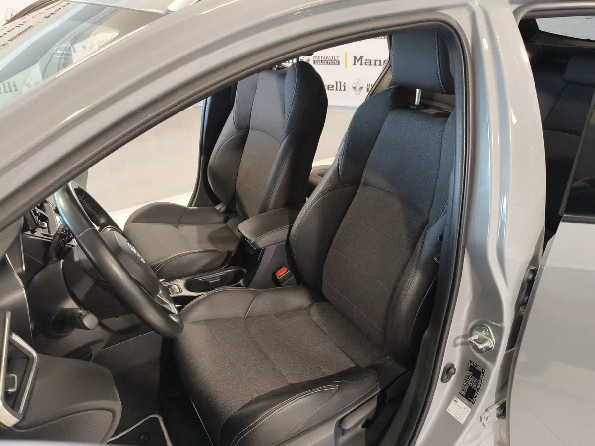Toyota Corolla Touring Sports usata a Brescia (13)