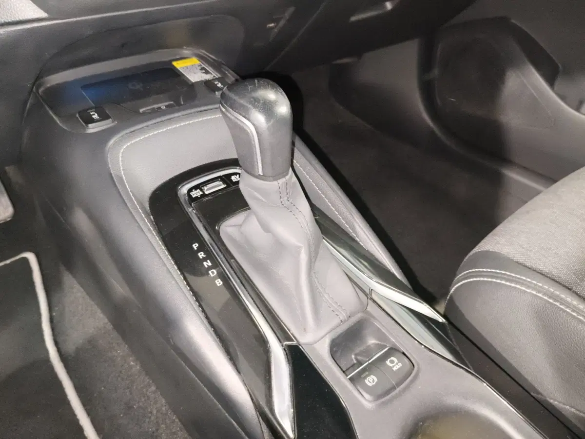 Toyota Corolla Touring Sports usata a Brescia (17)