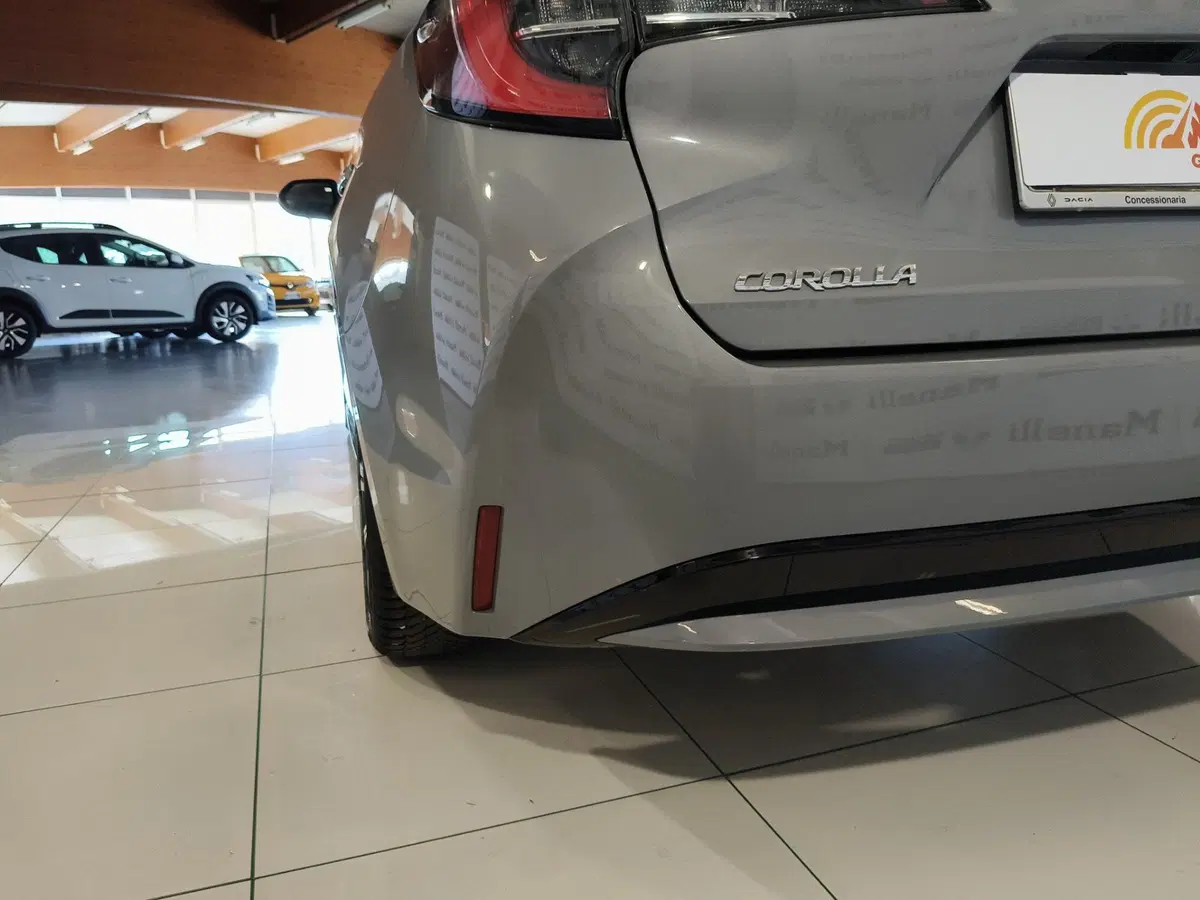Toyota Corolla Touring Sports usata a Brescia (19)
