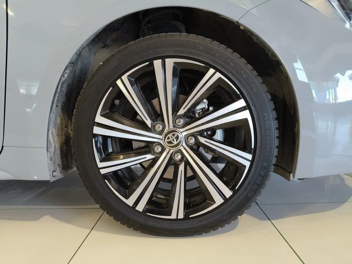 Toyota Corolla Touring Sports usata a Brescia (9)