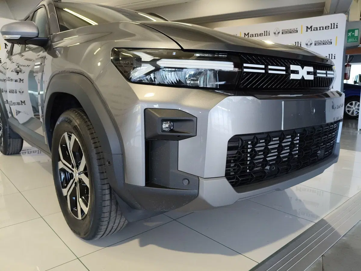 Dacia Bigster nuova a Brescia (18)