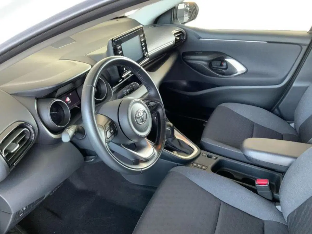 Toyota Yaris usata a Perugia (8)