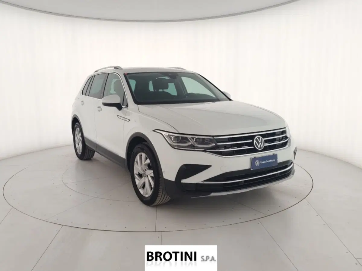 Volkswagen Tiguan usata a Massa-Carrara (4)