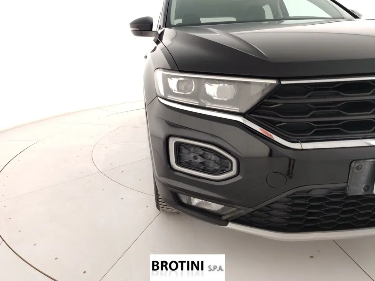 Volkswagen T-Roc usata a Massa-Carrara (13)