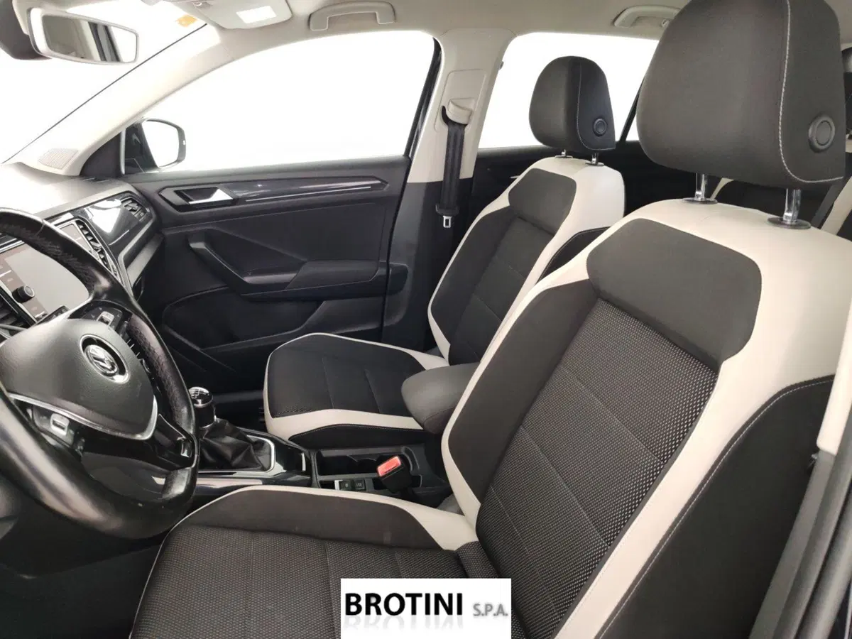 Volkswagen T-Roc usata a Massa-Carrara (16)
