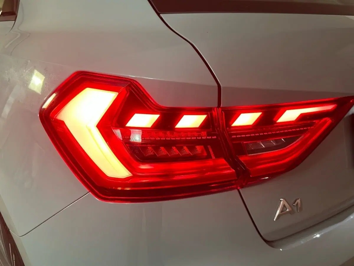 Audi A1 Sportback usata a Napoli (18)