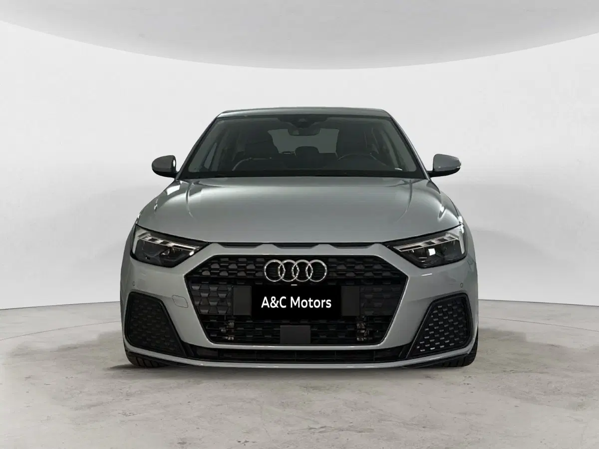 Audi A1 Sportback usata a Napoli (2)