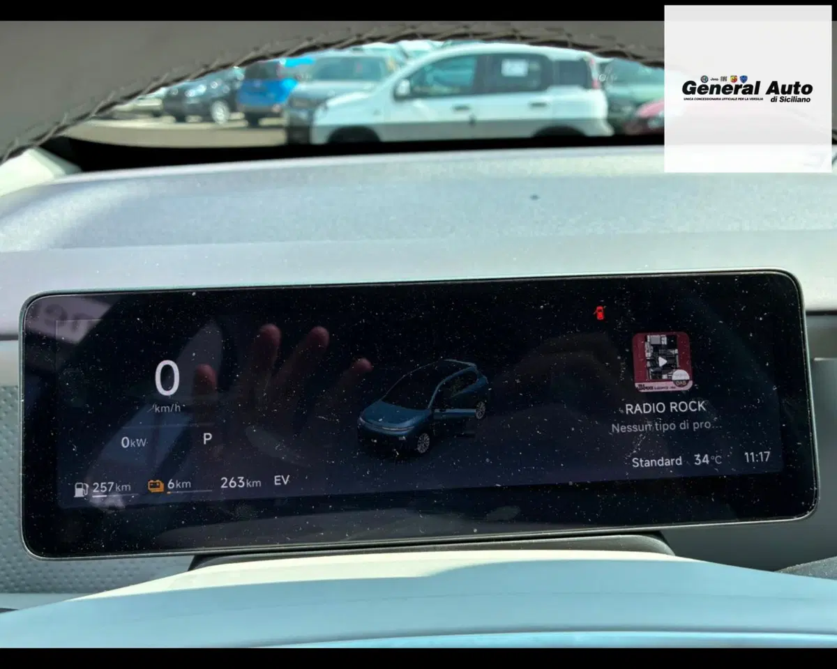 Leapmotor B10 nuova a Lucca (12)