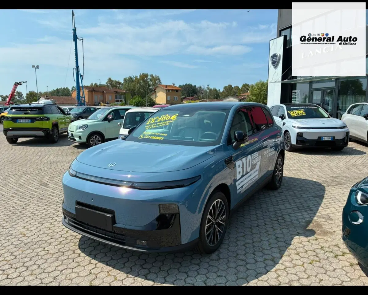 Leapmotor B10 nuova a Lucca (3)