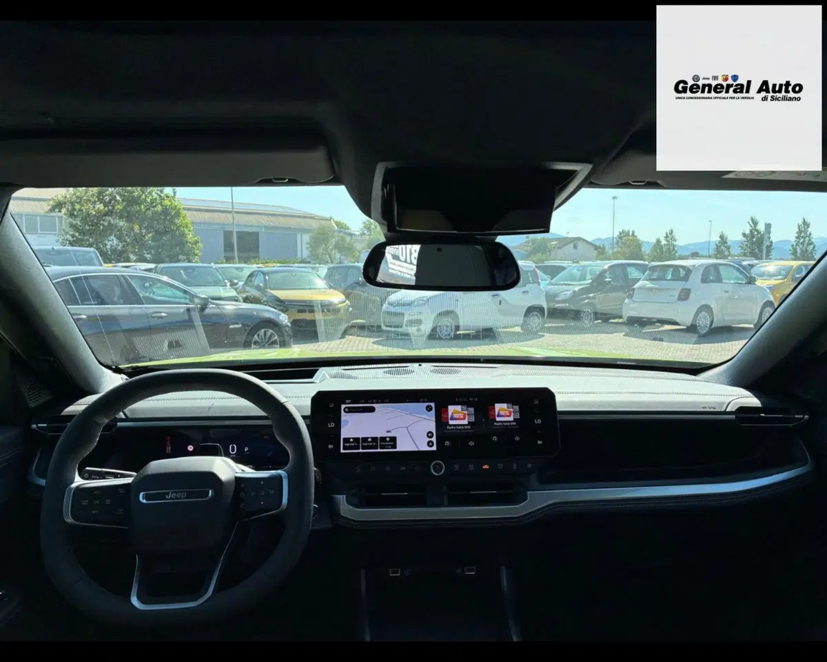 Jeep Compass nuova a Lucca (12)