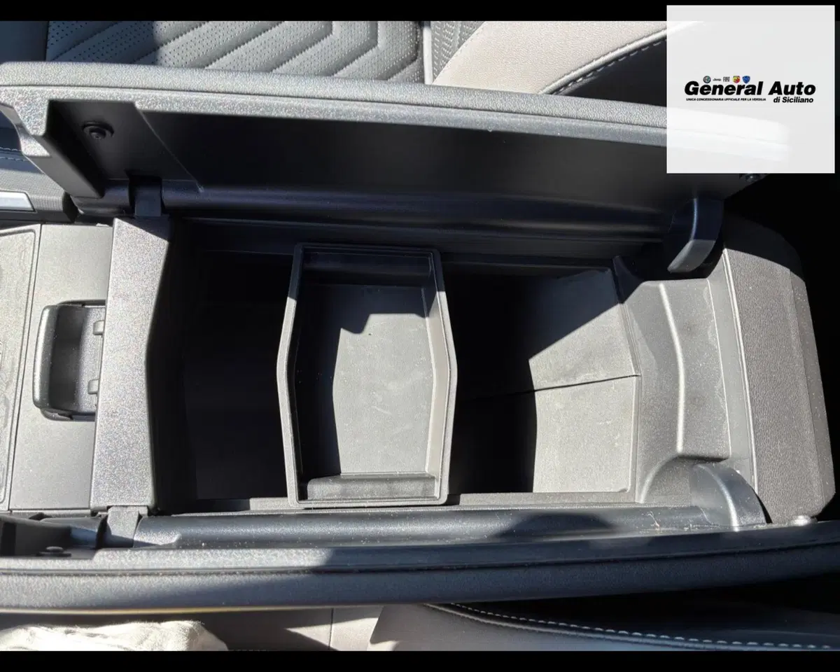 Jeep Compass nuova a Lucca (20)