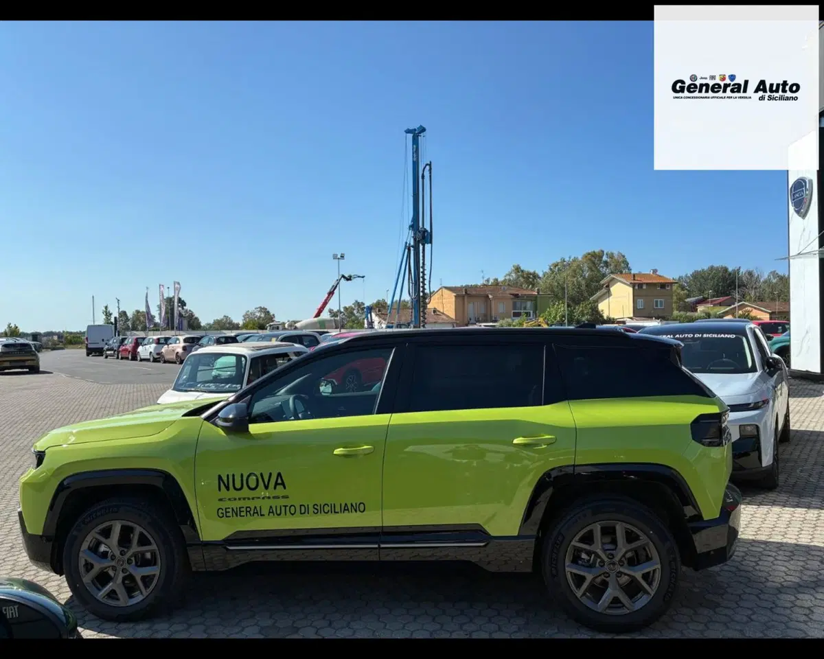 Jeep Compass nuova a Lucca (4)