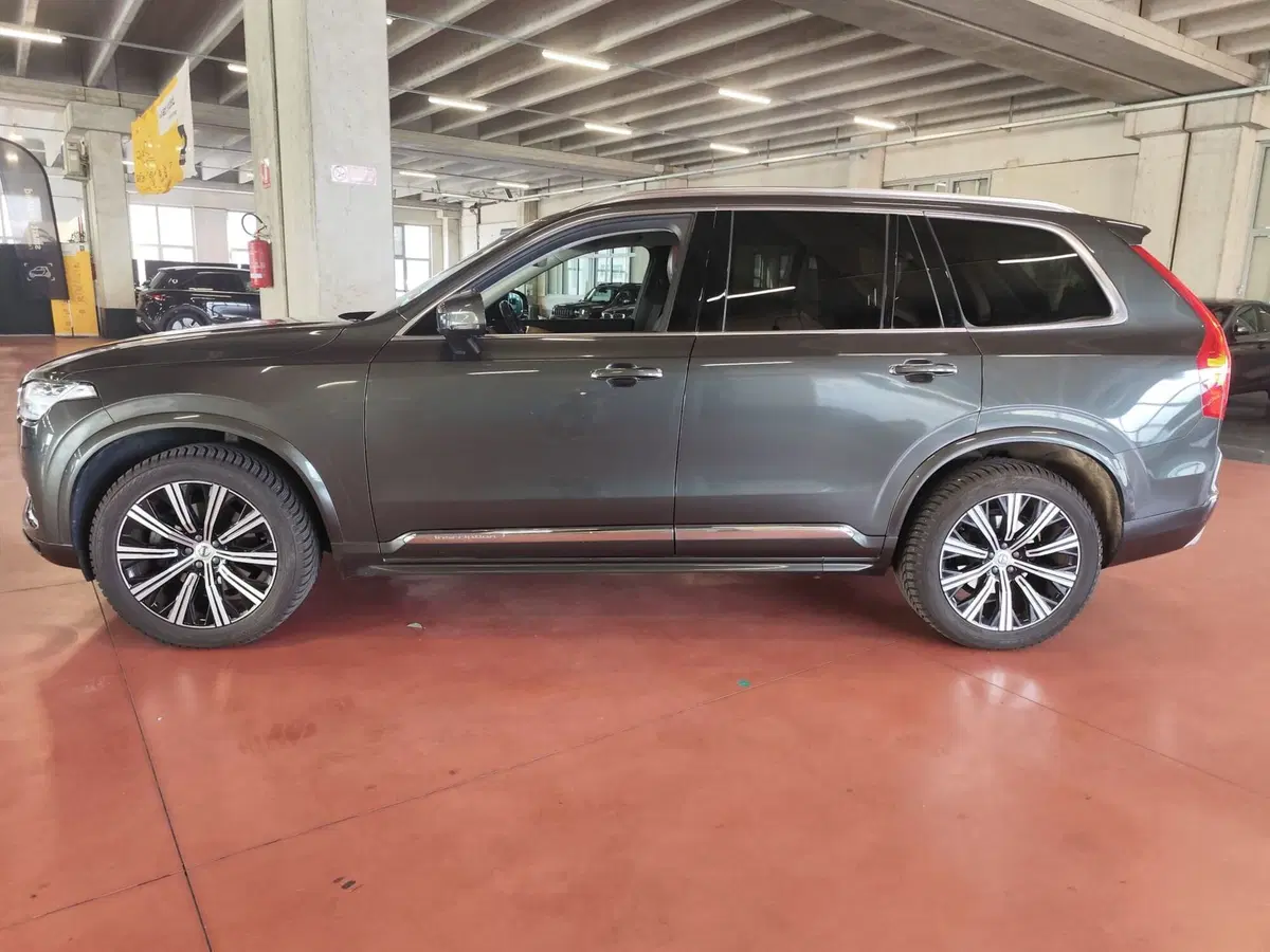 Volvo XC90 usata a Milano (3)
