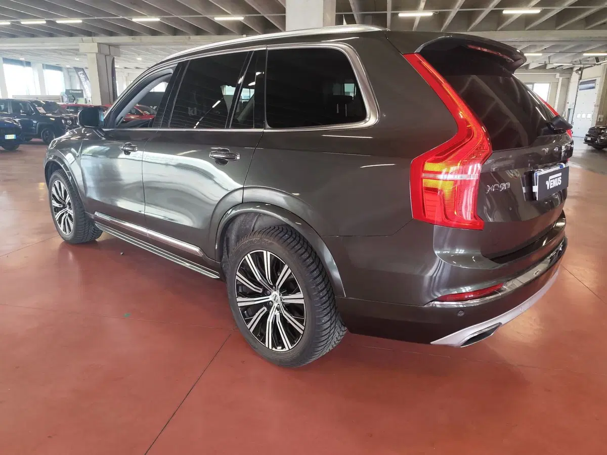 Volvo XC90 usata a Milano (4)