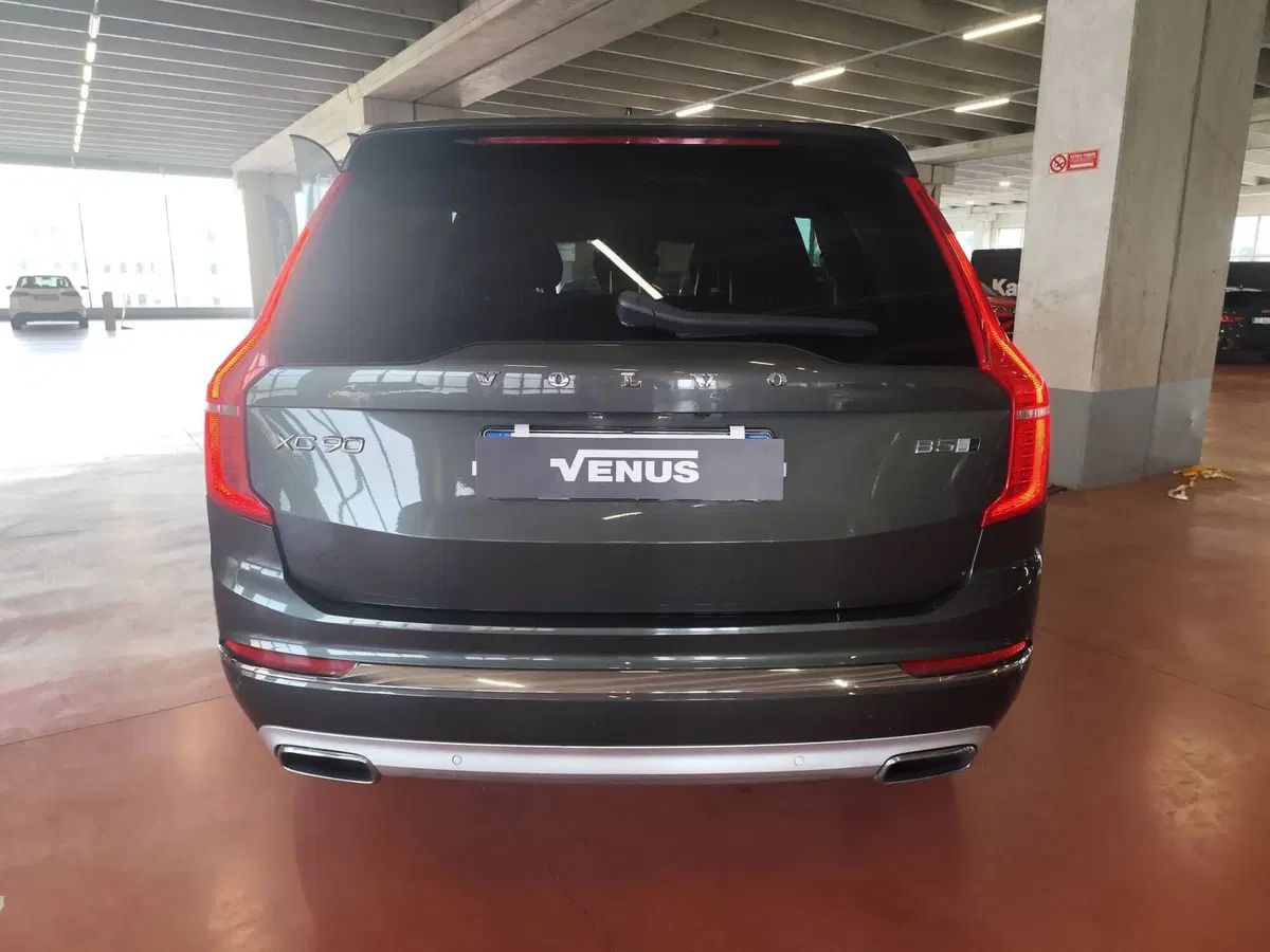 Volvo XC90 usata a Milano (5)