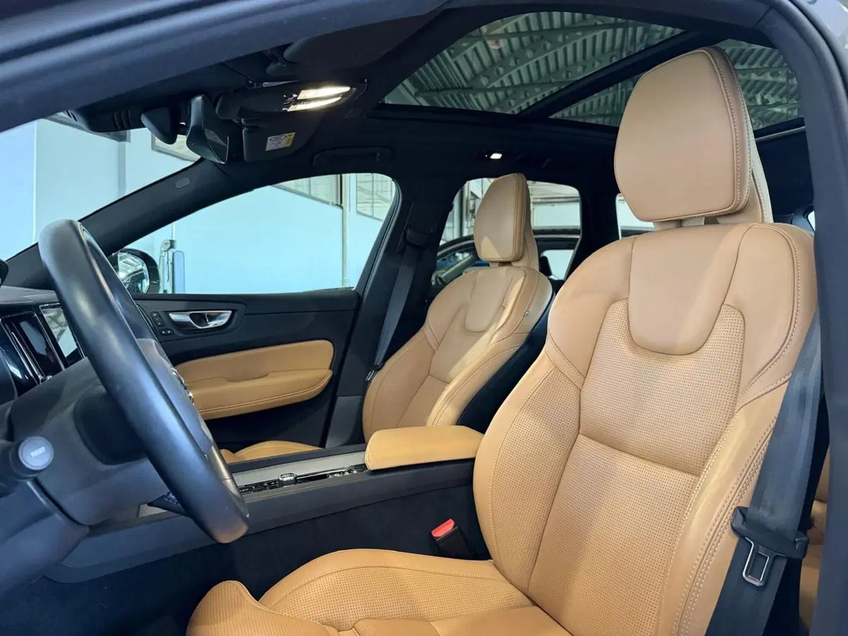 Volvo XC60 usata a Monza e Brianza (12)