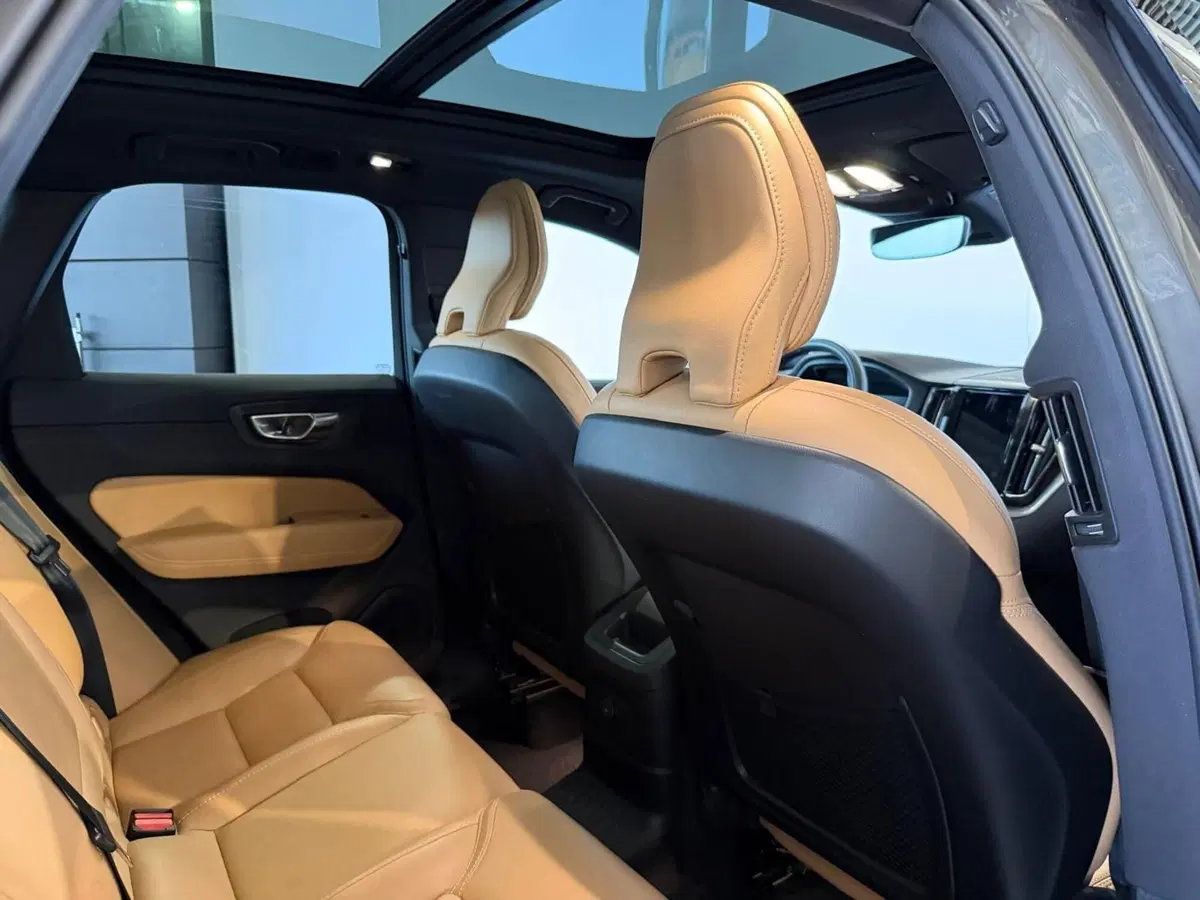 Volvo XC60 usata a Monza e Brianza (16)