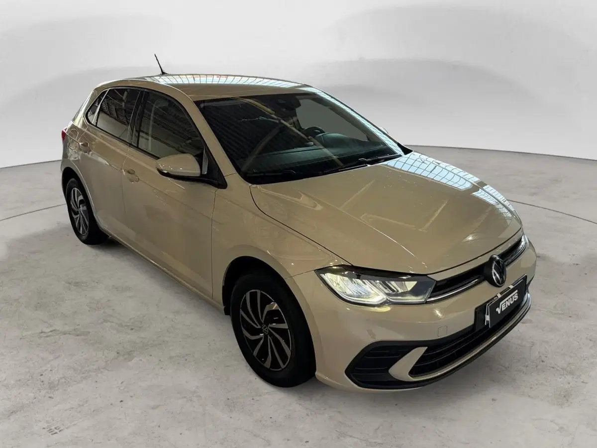 Volkswagen Polo nuova a Monza e Brianza (16)