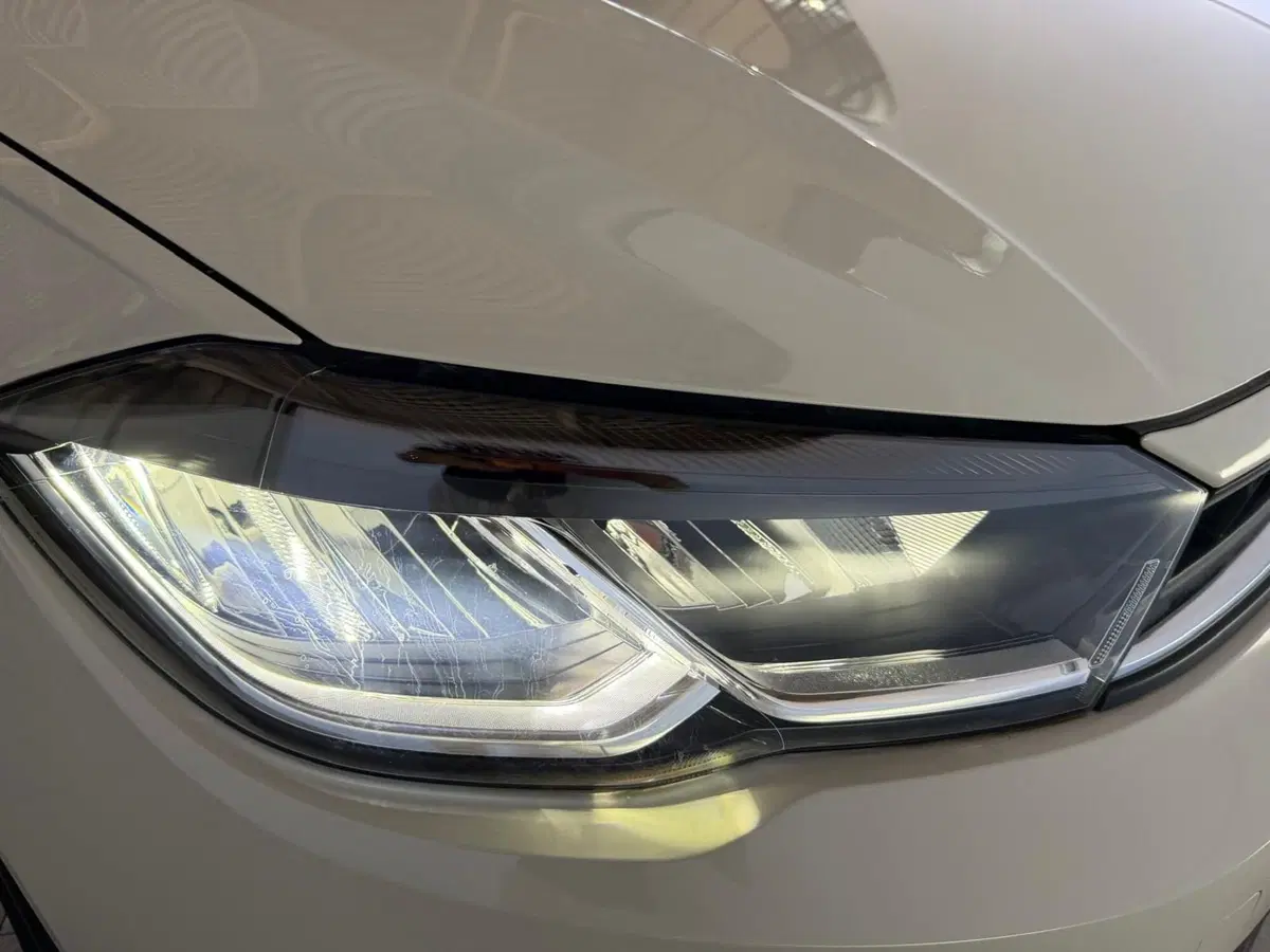 Volkswagen Polo nuova a Monza e Brianza (17)