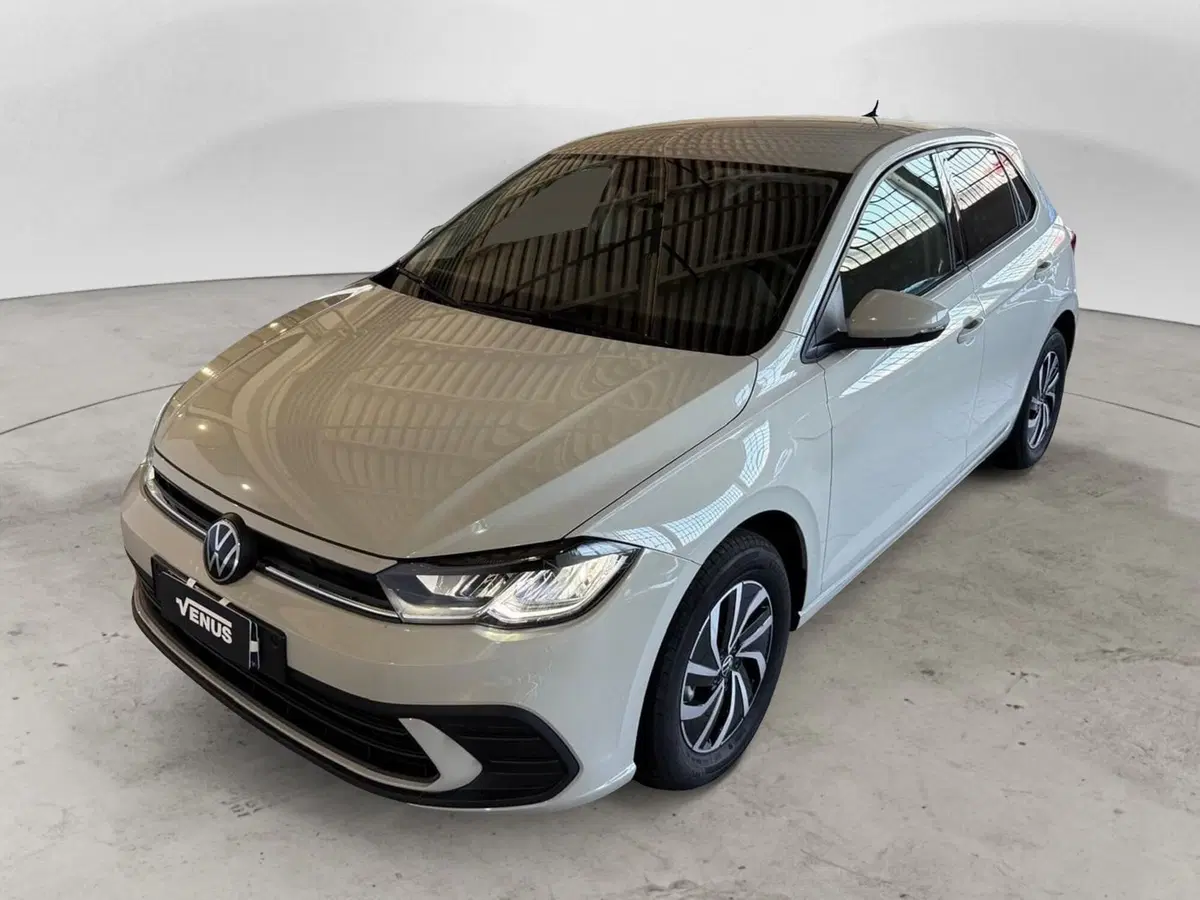 Volkswagen Polo nuova a Monza e Brianza (2)